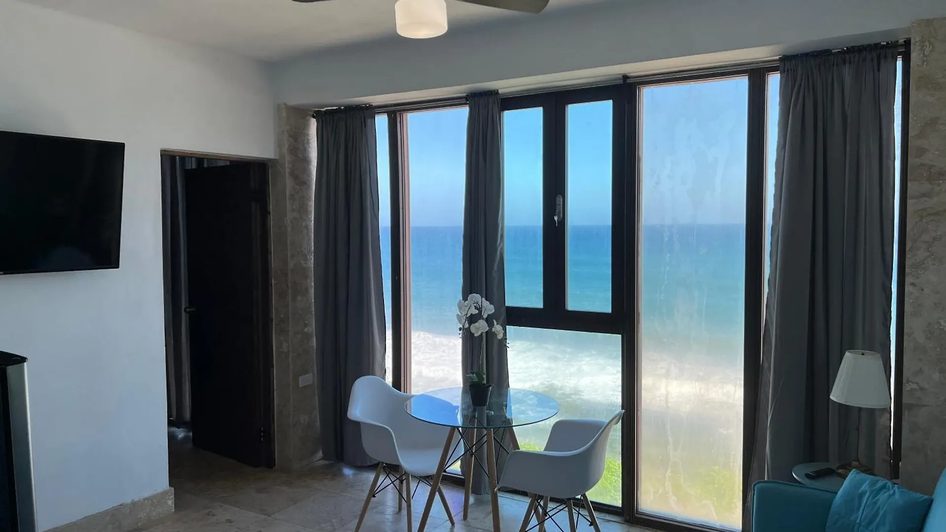 Hotel Vacation Rental Arecibo Pr