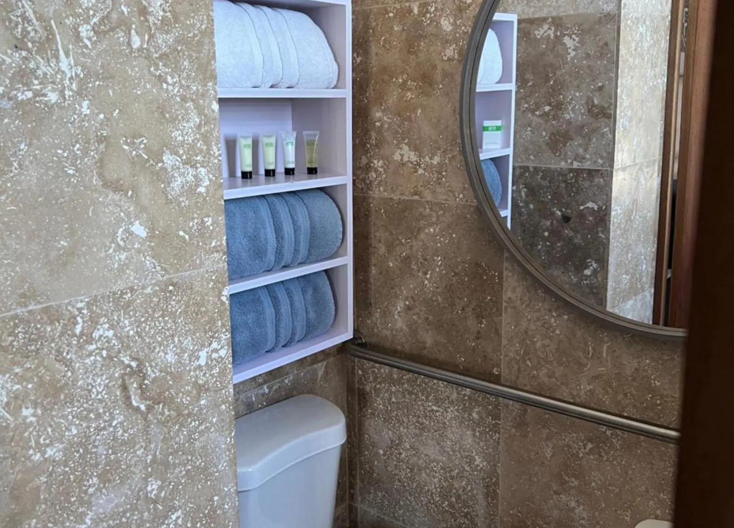 Hotel Vacation Rental Arecibo Pr